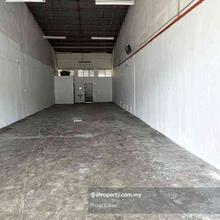 Taman Perindustrian Ehsan , One & Half  Storey Link Factory For Rent.