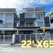 2 Storey Seri Kembangan @ Bayu Heights (well renovated)