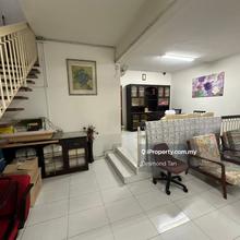 Near Field And Park, Good Condition House
