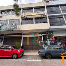 Great location Commercial Shoplot ( Next to immigration office)