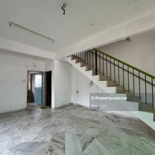 Corner 2 adjoining unit