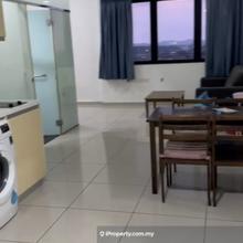 Mid Floor/Renovated/Fully Furnish/Well Kept