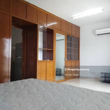 Fully reno & fully furnished