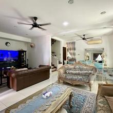 End Lot Unit with Garden Side Land
