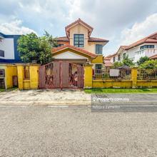Renovated Double Storey Bungalow Aman Perdana, Klang