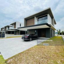 Spacious Double Storey Bungalow The Waterlily, Gamuda Cove Dengkil