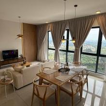 Cozy unit welcome for viewing