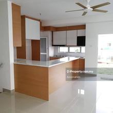 End Lot Townhouse Casa Bluebell Cybersouth Dengkil