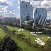 High floor, Walking distance to the mall, Golf course view