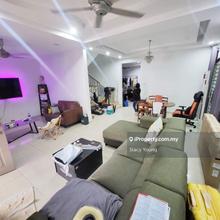 Super cheap renovated 3sty semi-D