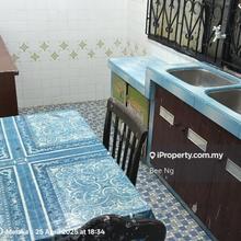 Rumah Pangsa Batu Berendam,ground floor 2r1b unfurnished unit for rent