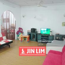 Good deal 2 storey terrace house at Brown Garden, call now!