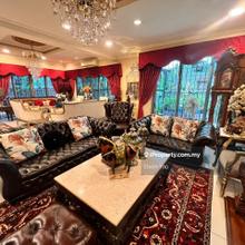 Semi D with fully renovated 
