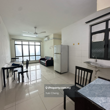 Middle floor at Level 8