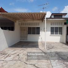 Good Condition, Super Long house, Direct in Chemor Town