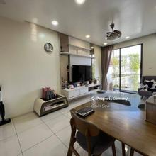 The Water Edge Apartment @ Senibong Cove