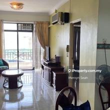 Sunny Ville 1050 Sqft Middle Floor 2 Car Park Renovated Worth Deal