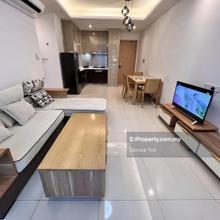 5 min walk to C.I.Q / Mall beneath / Cinema/ Facilities/ 1 Car Park