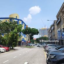 2 Adjoining 3.5 Storeys Shoplot @The Strand , Kota Damansara 