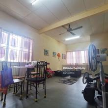 Townhouse upper floor near by Aeon Big Bukit Rimau 