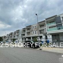 Terrace house for Sale