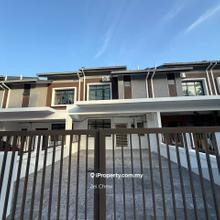 Double storey iris hillpark near uitm puncak alam