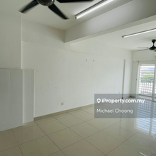 Casa Tropika Condo, Batu 14 Puchong, Bandar Puteri, 2 Car Park