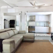 Ferringhi Villa Batu Ferringhi For Rent !!
