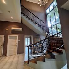 Luxurious bungalow with swimming pool