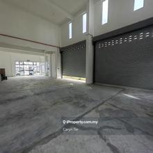 Intermediate Unit -International Lot -Freehold -Gated and Guarded