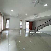 Semi-D house for Rent
