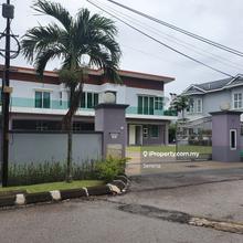3 Storey Bungalow With Income Earnings (Airbnb) Available for Sale