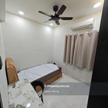 Setiawalk  female unit small room for rent