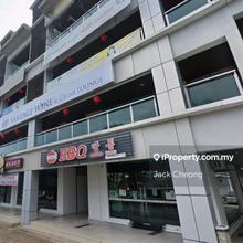 Facing Mainroad / Renovated 2f Shoplot at Vantange, Tanjung Tokong