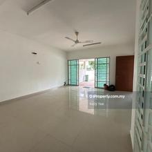 3 Storey Superlink Intermediate House @ Taman Somfonia for Sale 