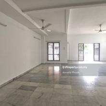 Superlink size high ceiling bright