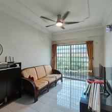 Sri Kenari Apartment, Tampoi Indah, 3 bedrooms, partial furnished, gng