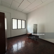 Suitable for Hostel. Damansara heights, Bangsar, Klgcc