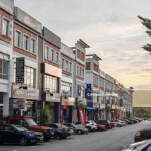 Endlot -Freehold -Non Bumi Lot -Intermediate Lot -Facing Main Road