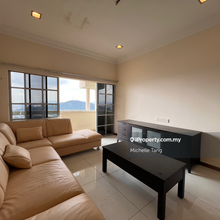 Refurnished unit with Klcc view