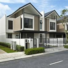 Avira Garden, Medini, Fully renovated 27x65ft modern 2 storey for Sale