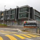 3 story 32 Avenue shop for Sale