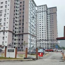 Desa Mas Apartment, Bandar Country Homes, 3r 1b P/F, 1cp