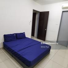 Room Only KL Traders Square Room For Rent