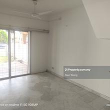 Double Storey Terrace House Corner @ Usj 12 