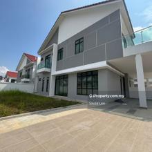 Austin Mutiara Mount Austin Double Storey Cluster Corner Lot For Sale