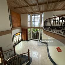 Golf & Country Resort Subsale 3 Sty Bungalow Unit for Sale !!