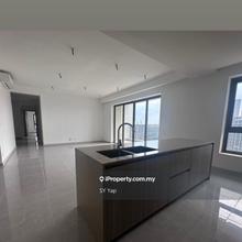 Come with 4 Parking, offering a wider scenic outlook