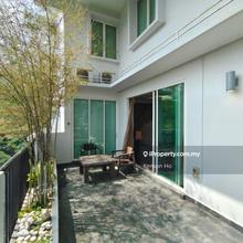 Duplex Corner Unit With Beautiful L Shape Unblock View