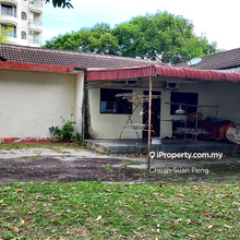 1 Storey Bungalow with Huge Land 